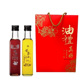 賴記油禮真好禮盒,內含低溫鮮榨苦茶油250ML與嚴選黑麻油250ML,年節送禮、企業贈禮首選,紅色禮盒包裝喜氣健康。 賴記油禮真好禮盒,內含低溫鮮榨苦茶油250ML與嚴選黑麻油250ML,年節送禮、企業贈禮首選,紅色禮盒包裝喜氣健康。
